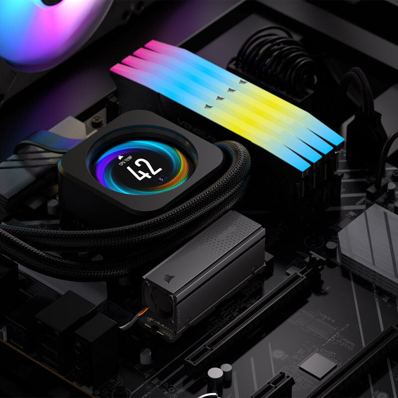 Corsair MP700 Pro NVMe SSD 2 TB PCIe 5.0 M.2 med kjøleribbe - Corsair