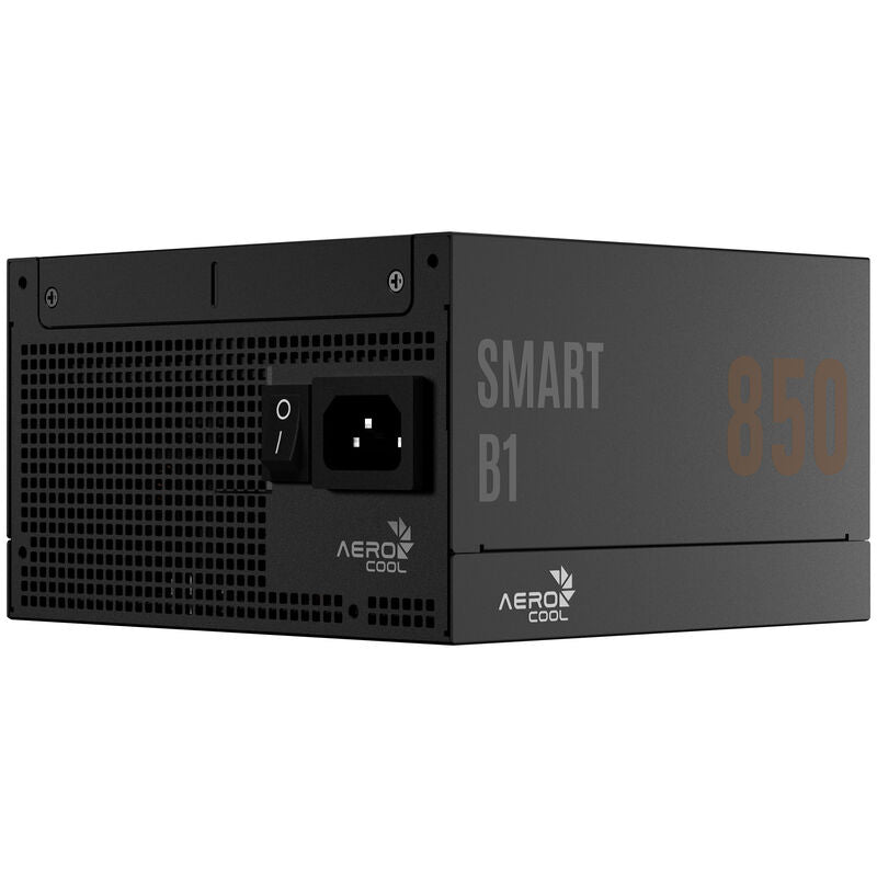 Detaljbilde av AeroCool Smart B1 strømforsyning 750 W 80 PLUS Bronze ATX 3.1 svart
