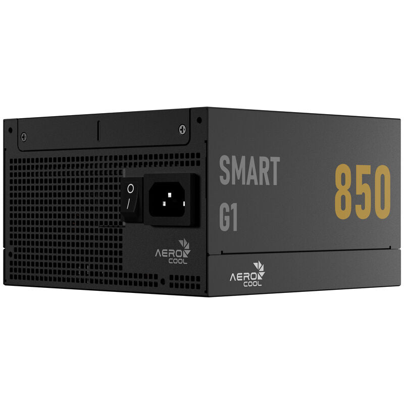 Detalj av AeroCool Smart G1 strømforsyning 850 W kabler