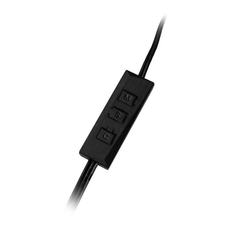 Detalj av kontakt på Akasa 3-pin ARGB-kontroller kabel SATA 40 cm