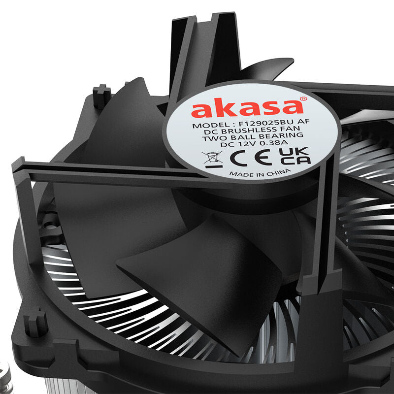 Montert Akasa AK-CC6608BP01 CPU-kjøler i PC