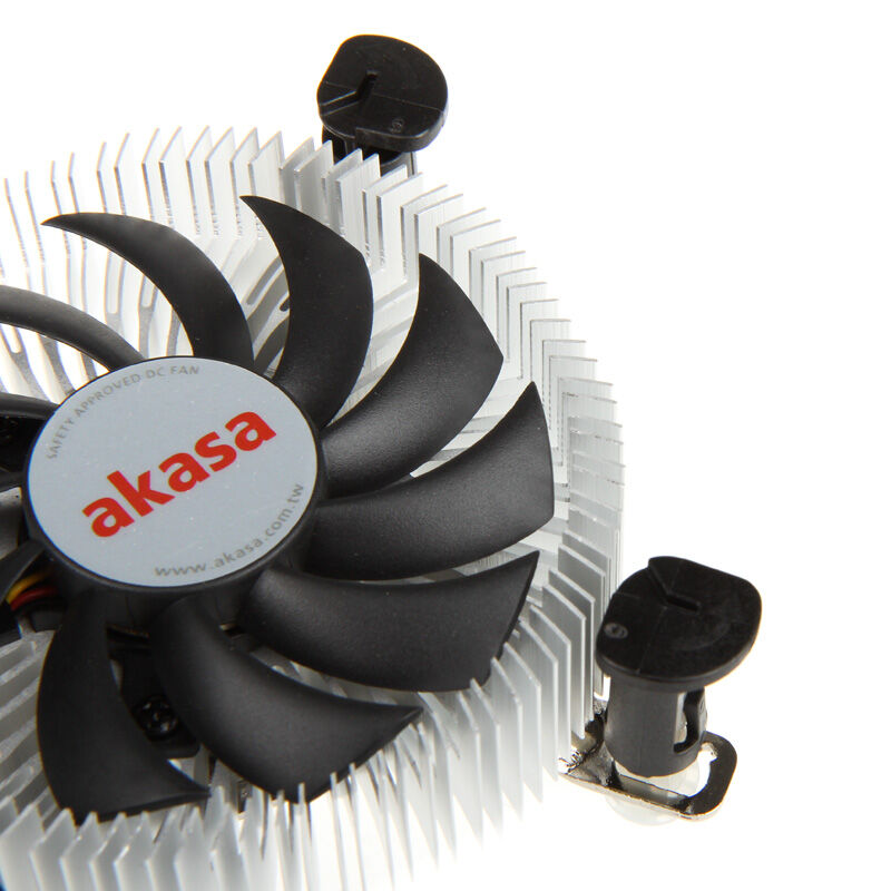 Montert Akasa AK-CC7122BP01 Low Profile CPU-kjøler i PC
