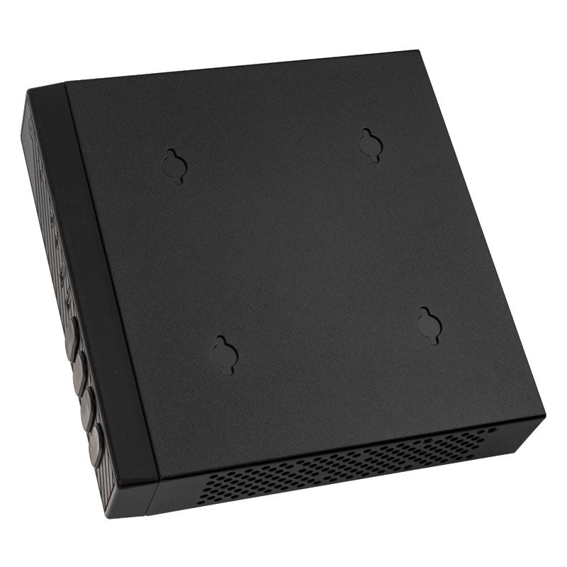 Detalj av frontpanelet på Akasa Cypher SPX Thin Mini-ITX kabinett HTPC svart