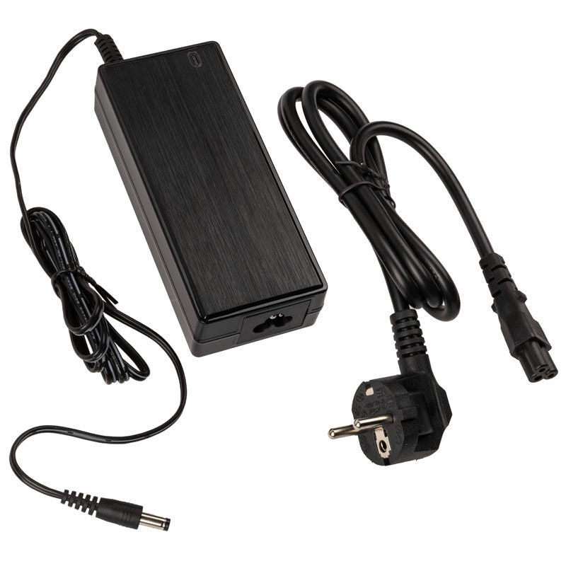 Akasa ekstern strømforsyning for Intel NUC / Mini-ITX 90 W forfra