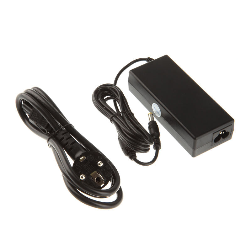 Akasa Newton S UCFF kabinett Intel NUC 65 W OEM svart frontpanel med knapper