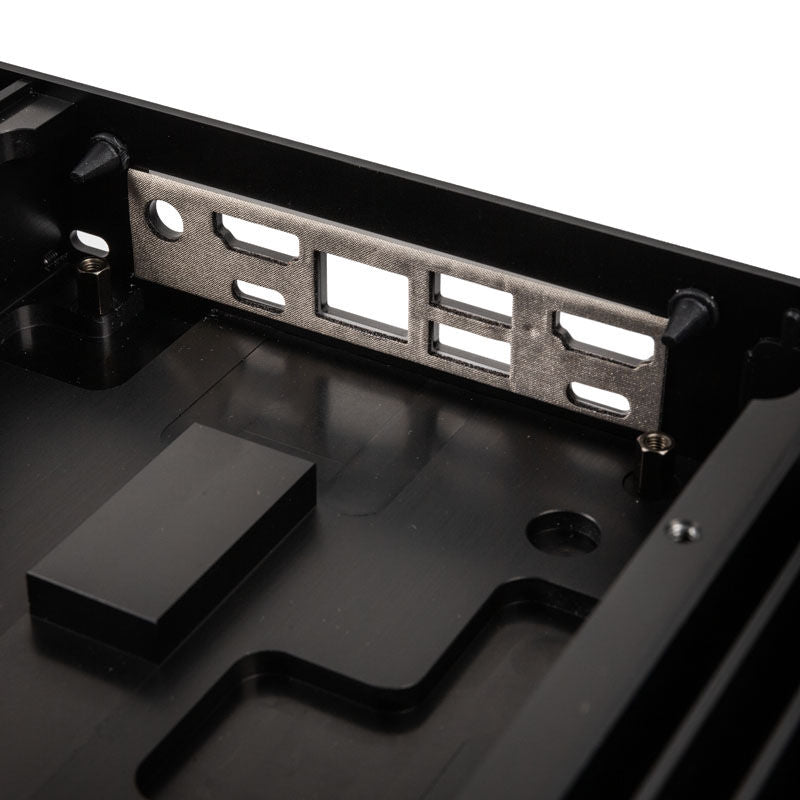 Frontpanel med USB-porter på Akasa Plato WS UCFF kabinett Intel NUC 11/12/13 Pro