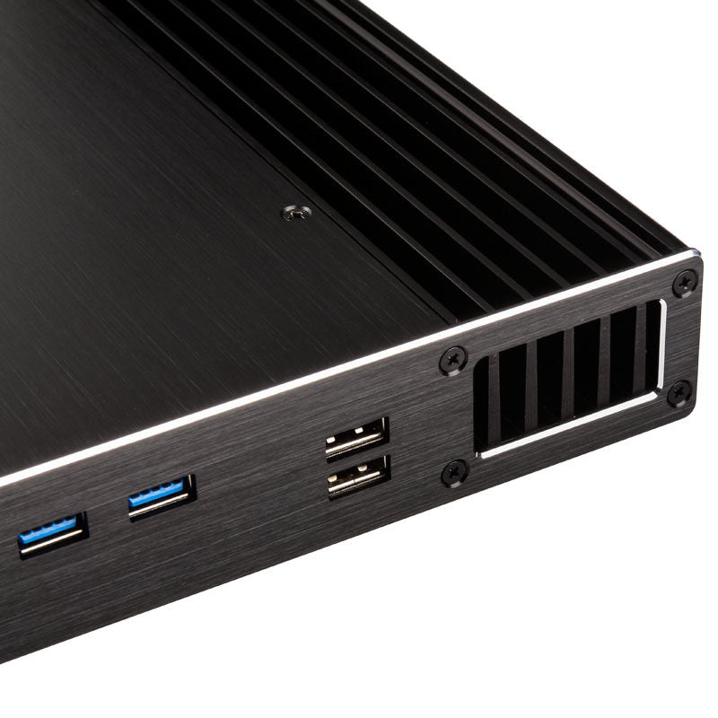 Nærbilde av Akasa Plato X7D UCFF kabinett Intel NUC aluminium svart aluminiumsoverflate