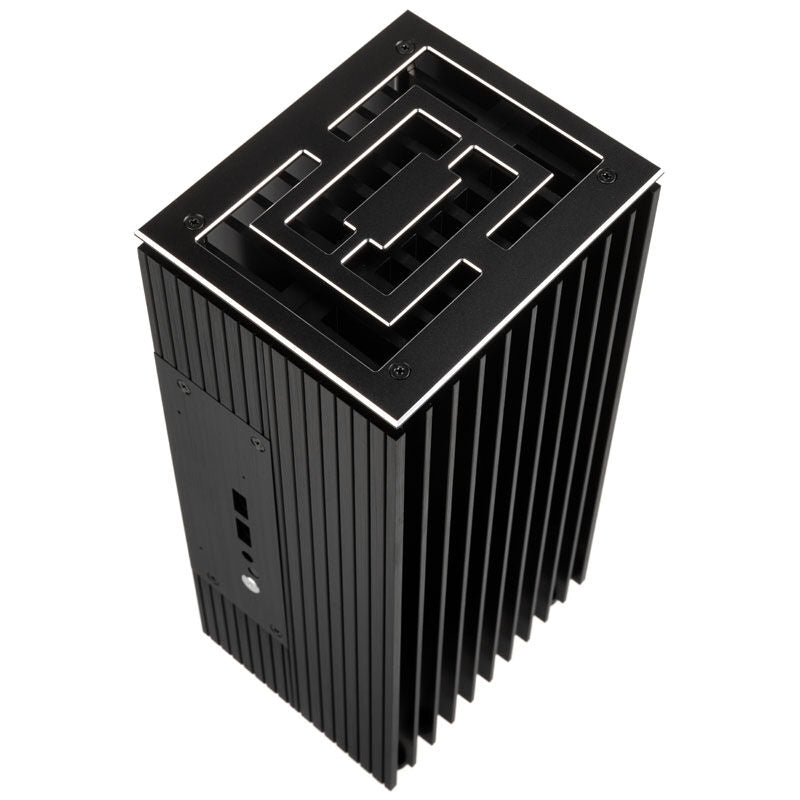 Sideprofil av Akasa Turing Fanless UCFF kabinett