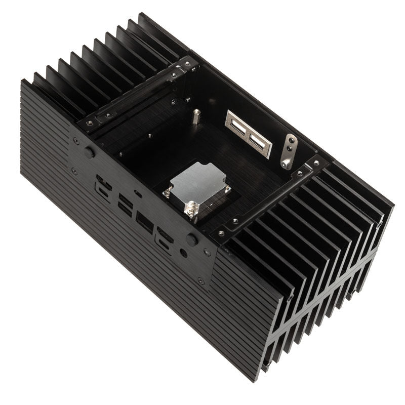 Akasa Turing TN UCFF kabinett Intel NUC passiv kjøling svart sideprofil
