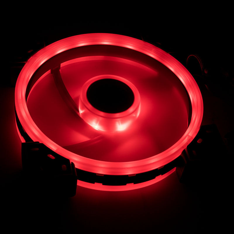 Nærbilde av rotorblad på Akasa Vegas TLY ARGB vifte 140 mm 1200 RPM