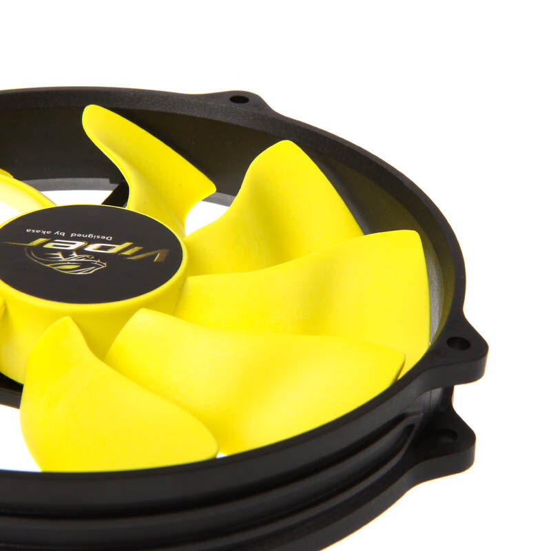 Detalj av Akasa Viper R PWM vifte 140 mm svart/gul vifteblader