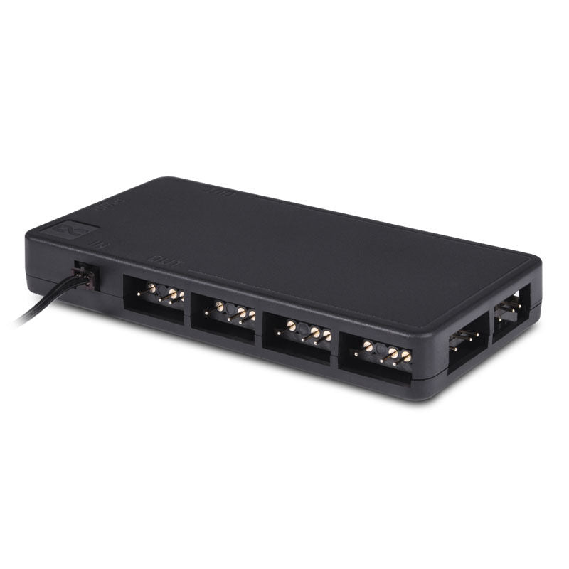 Alphacool Core 11x 3-Pin DRGB splitter ARGB svart detalj av porter