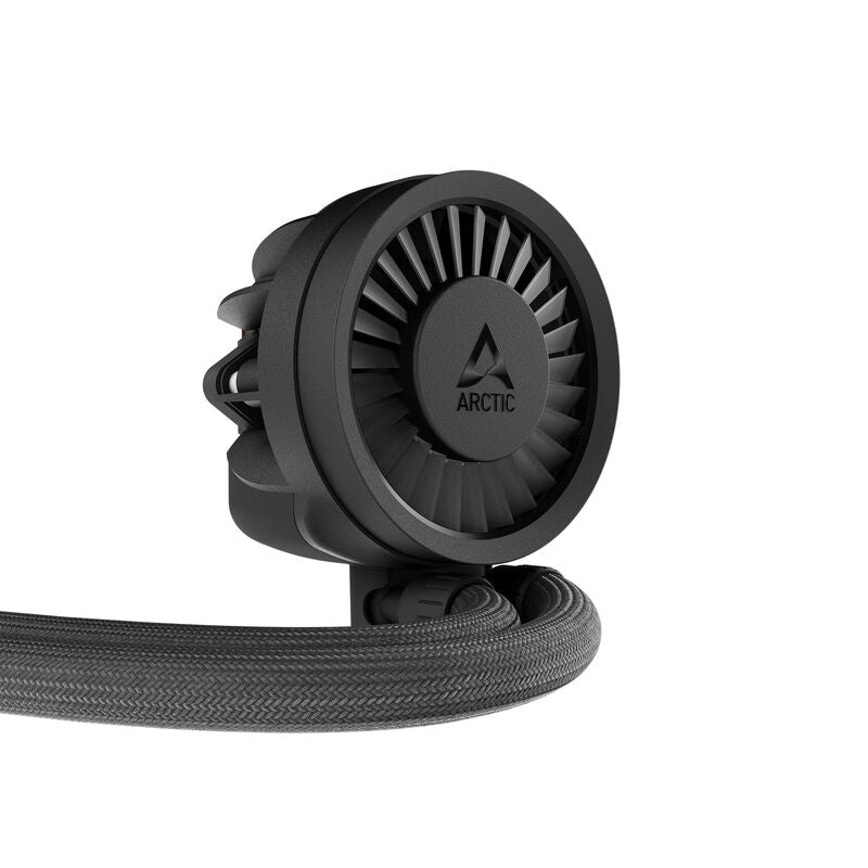 Nærbilde av radiator Arctic Liquid Freezer III Pro 240 AIO vannkjøling