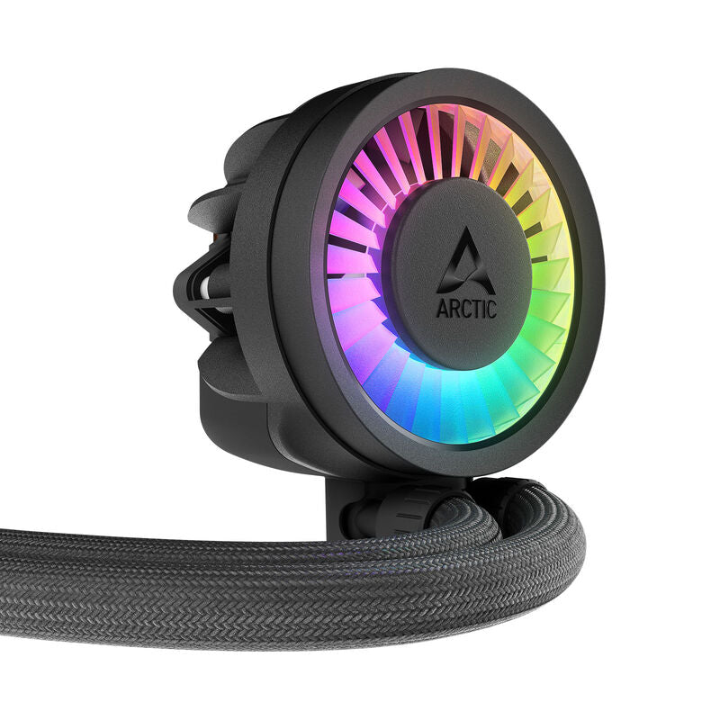 Arctic Liquid Freezer III Pro 360 ARGB AIO vannkjøling montert i PC