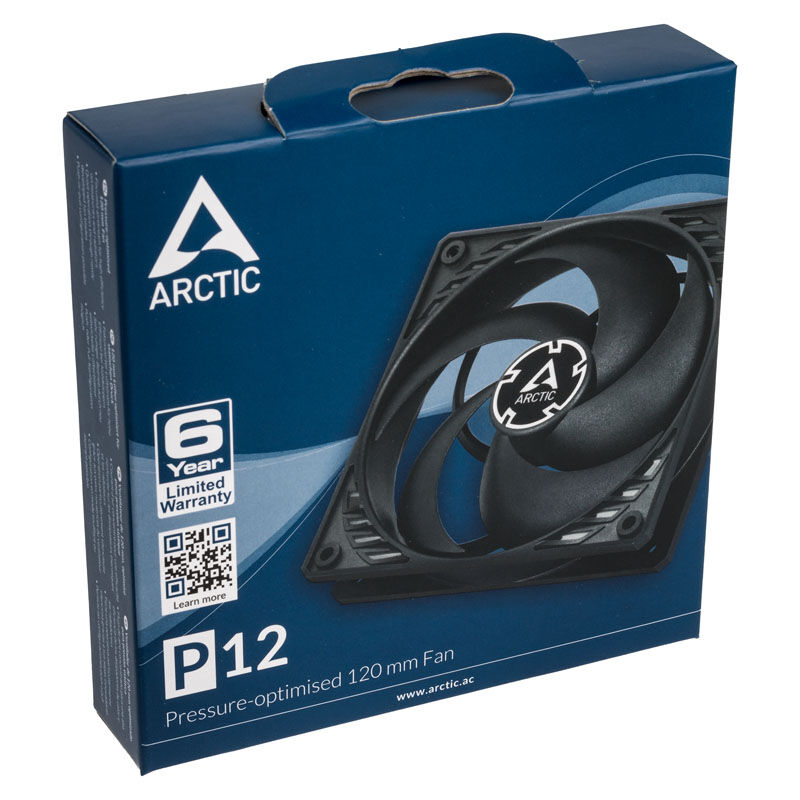 Nærbilde av vifteblad Arctic P12 vifte 120 mm svart 1800 RPM 3-pin