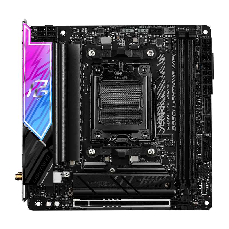 ASRock B850I Lightning WiFi hovedkort montert i PC-kabinett