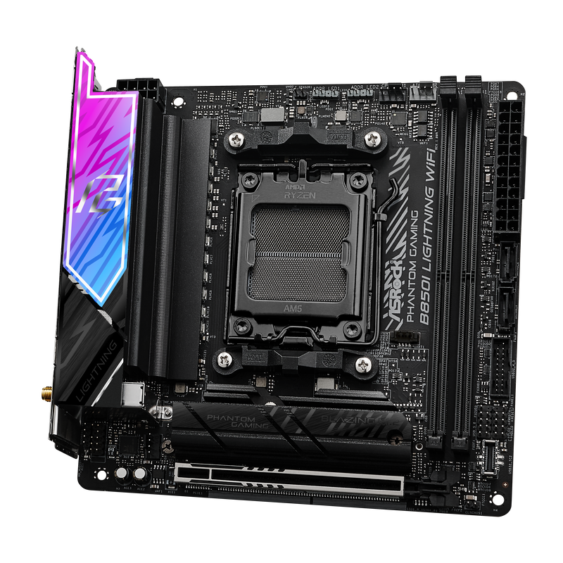 Detalj av ASRock B850I Lightning WiFi hovedkortets PCIe-spor