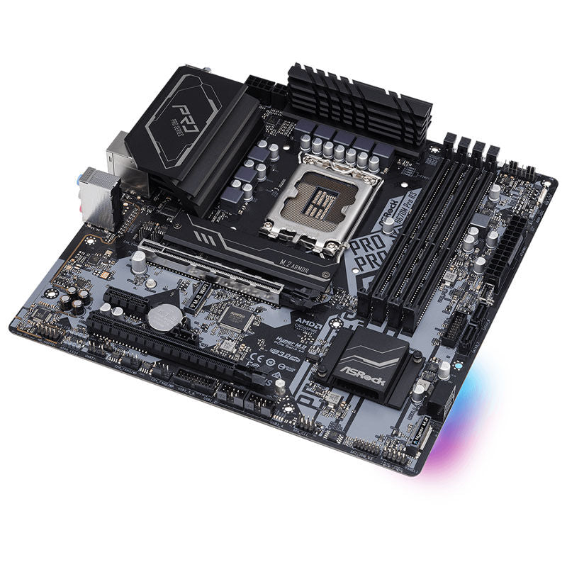 Nærbilde av tilkoblinger på ASRock H670M Pro RS hovedkort