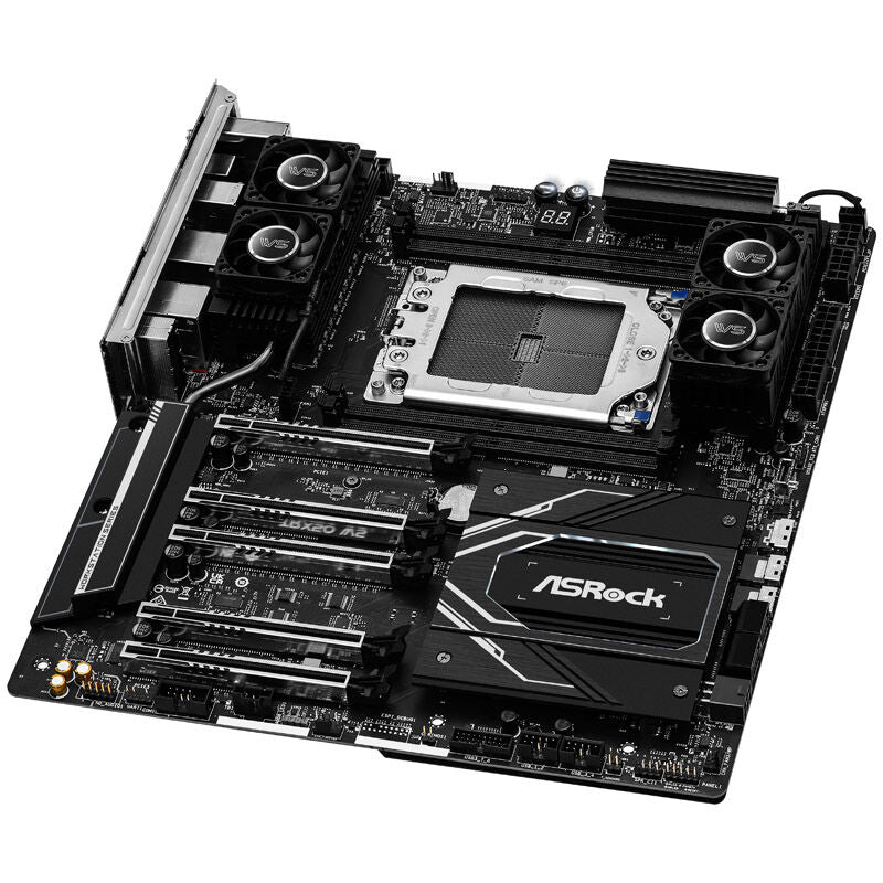 Montert ASRock TRX50 WS hovedkort i PC-kabinett