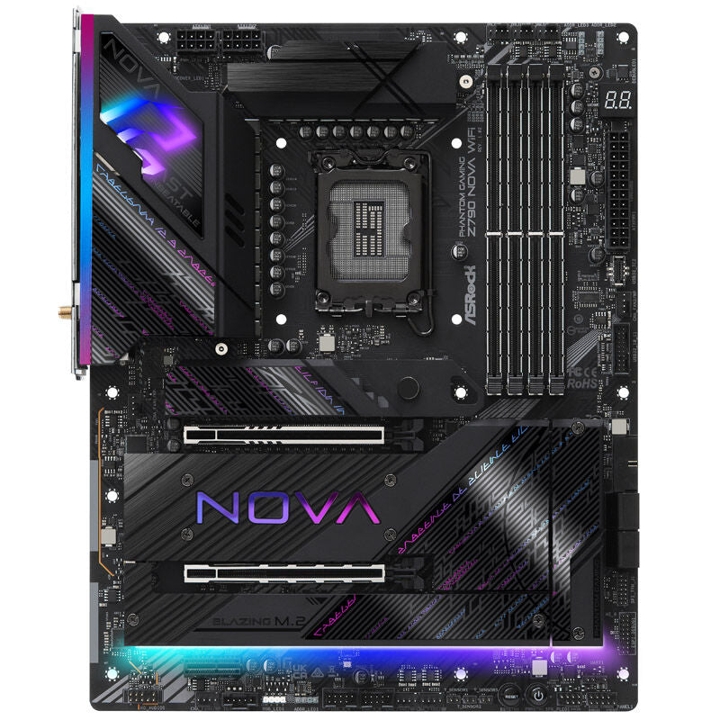 Detalj av ASRock Z790 Nova WiFi hovedkort med PCIe-spor