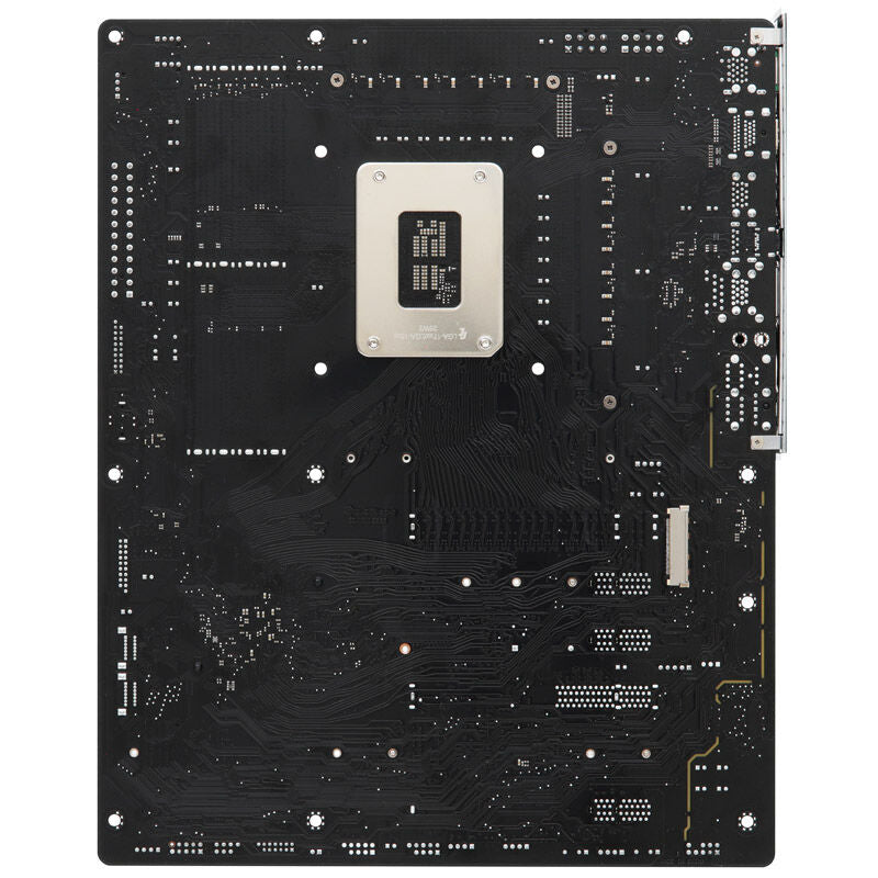 Nærbilde av minnespor på ASRock Z790 PG Lightning