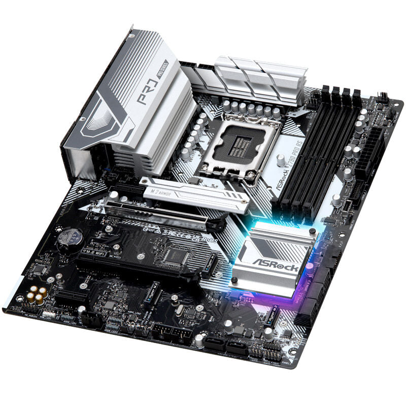 Nærbilde av PCIe-spor på ASRock Z790 Pro RS hovedkort