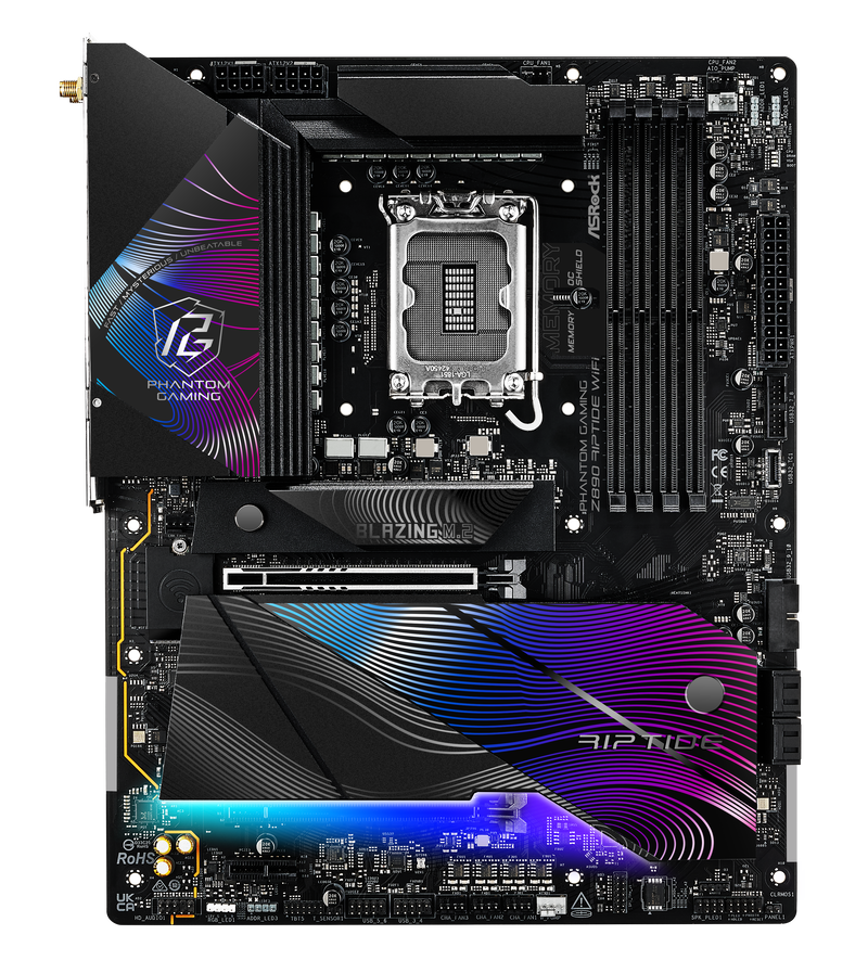 Montert ASRock Z890 Riptide WiFi hovedkort i PC