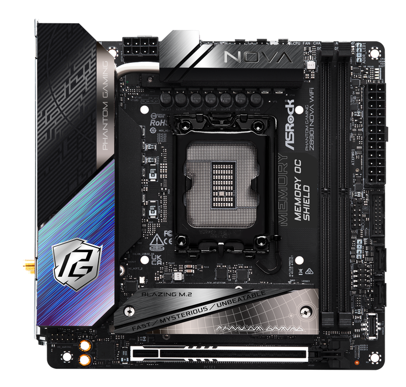 ASRock Z890I Nova WiFi hovedkort detalj av minnespor