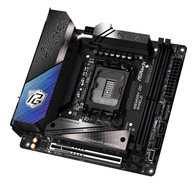 ASRock Z890I Nova WiFi hovedkort nærbilde av PCIe slot