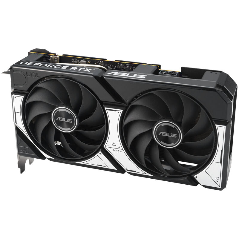 Nærbilde av PCIe-strømtilkobling på ASUS Dual GeForce RTX 5060 OC grafikkort