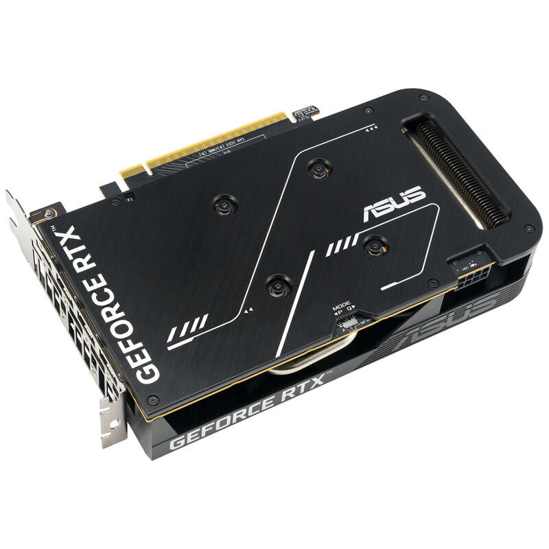 Nærbilde av kjøleventilator på ASUS Dual RTX 5050 OC Edition
