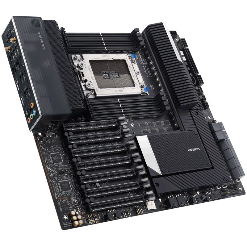 Baksiden av ASUS PRO WS WRX80E-SAGE SE WIFI II hovedkort