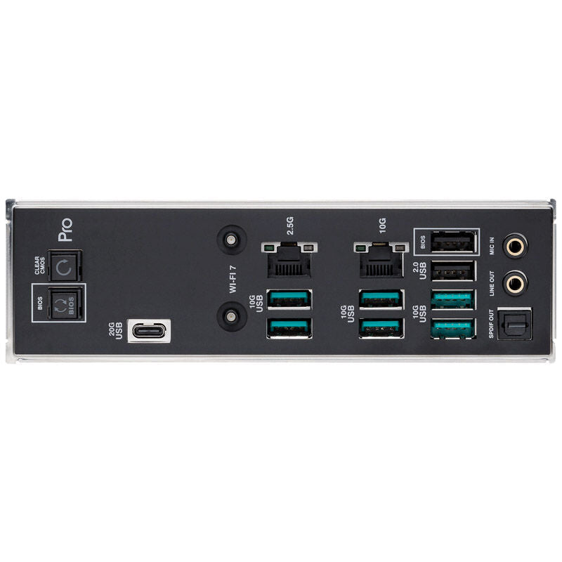 Nærbilde av ASUS Pro WS TRX50-Sage WiFi hovedkort M.2 slots