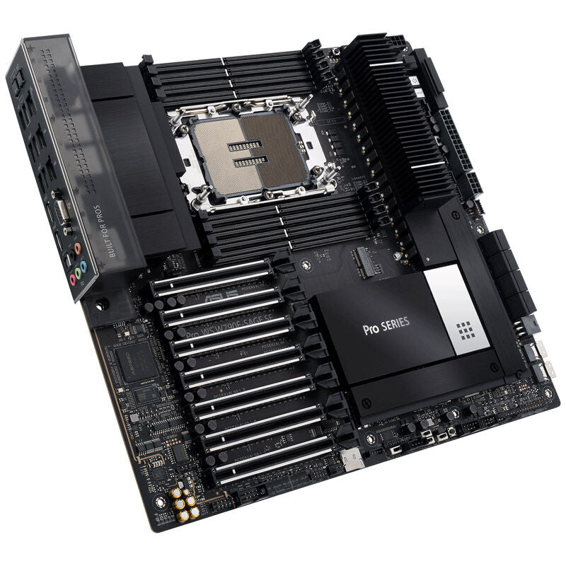Bakside av ASUS Pro WS W790E-SAGE SE hovedkort