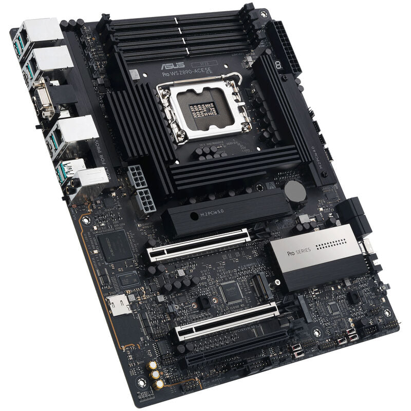 Baksiden av ASUS Pro WS Z890-ACE SE hovedkort