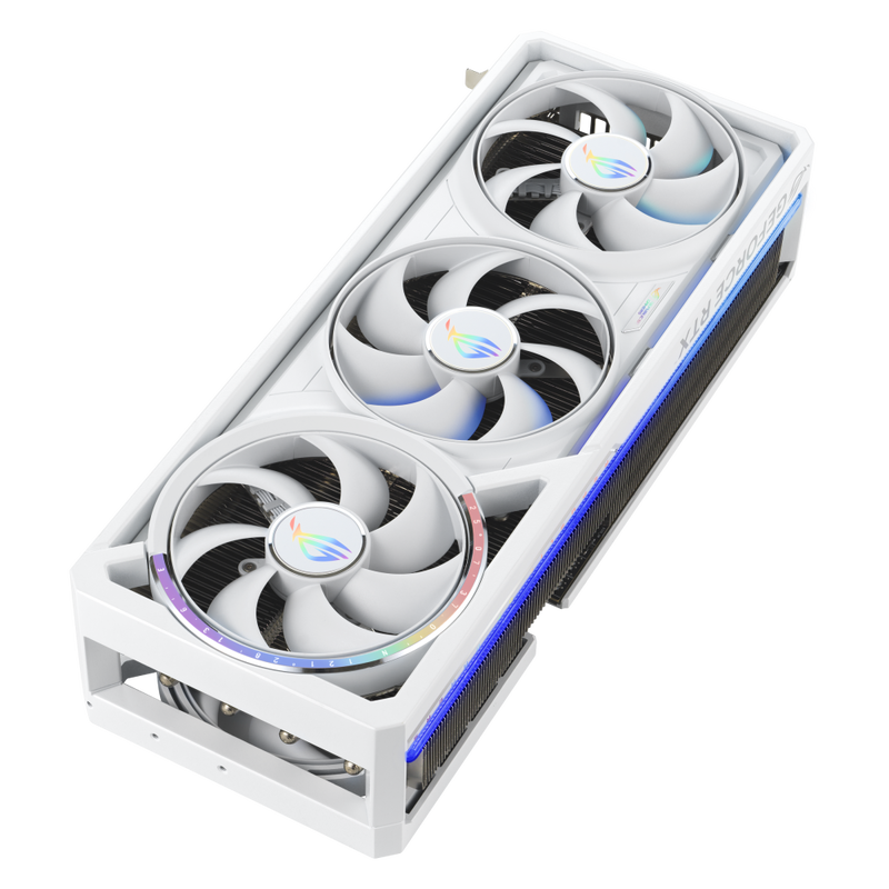 Nærbilde av vifte på ASUS ROG Astral RTX 5080 White grafikkort