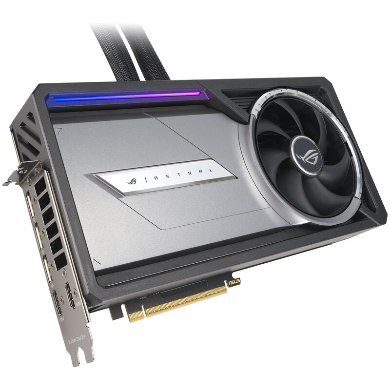Detalj av ASUS ROG Astral RTX 5090 LC grafikkort vannkjøling