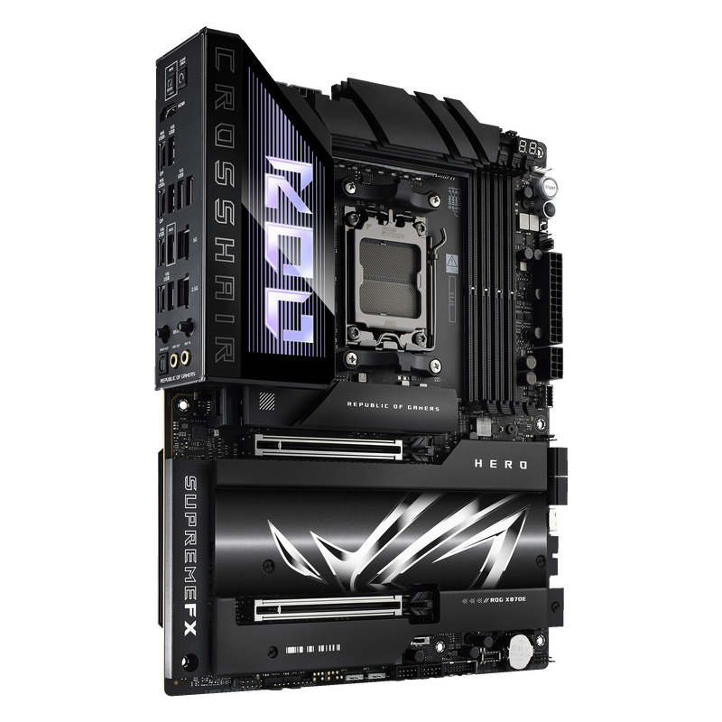 Baksiden av ASUS ROG Crosshair X870E Hero hovedkort