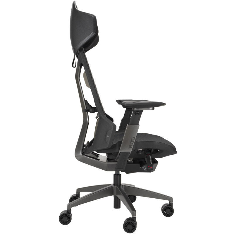 ASUS ROG Destrier Ergo gamingstol svart montert i gamingrom