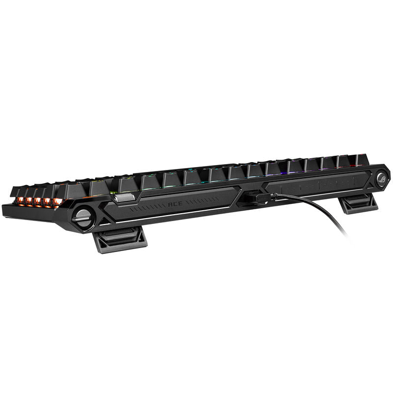 ASUS ROG Falchion Ace 75 HE gamingtastatur montert på skrivebord