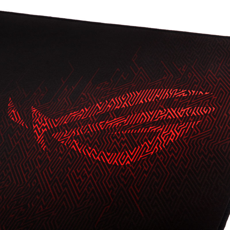 ASUS ROG Sheath musematte 900x440 mm svart detalj av stoffoverflate