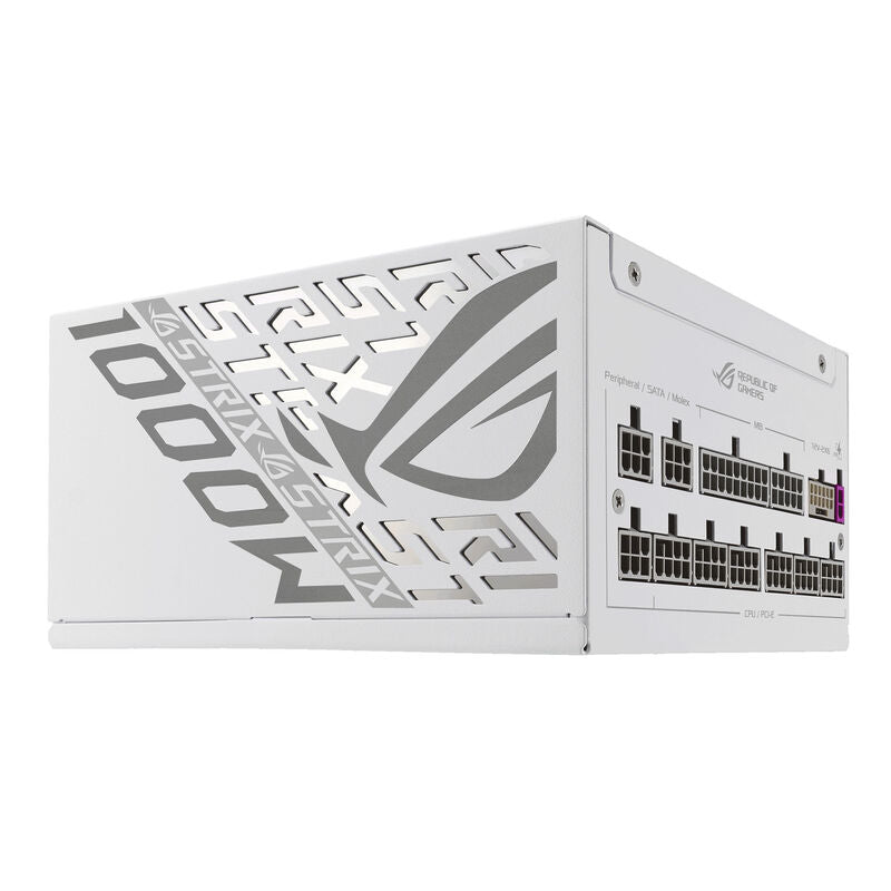 Montert ASUS ROG Strix 1000W Platinum strømforsyning i PC