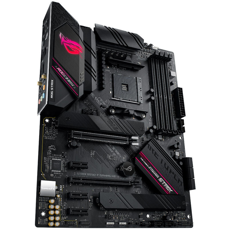 Nærbilde av M.2 slots på ASUS ROG Strix B550-F Gaming WiFi II