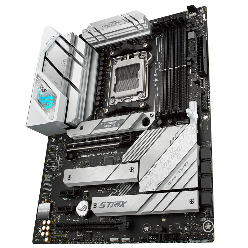 Montert ASUS ROG Strix B650-A Gaming WiFi hovedkort i PC-kabinett