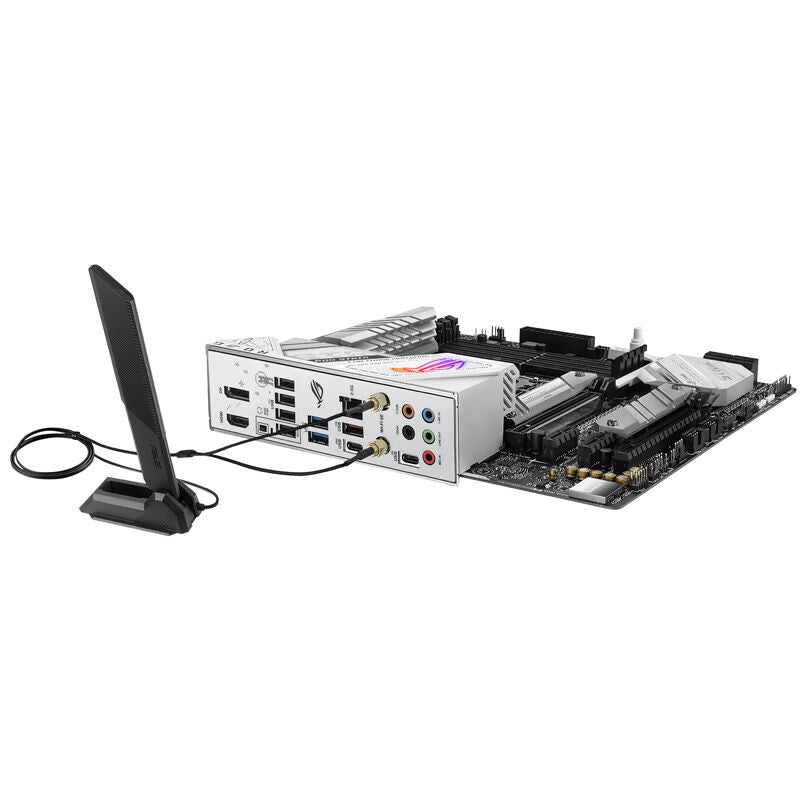 Nærbilde av ASUS ROG Strix B760-G Gaming WiFi hovedkort minnespor