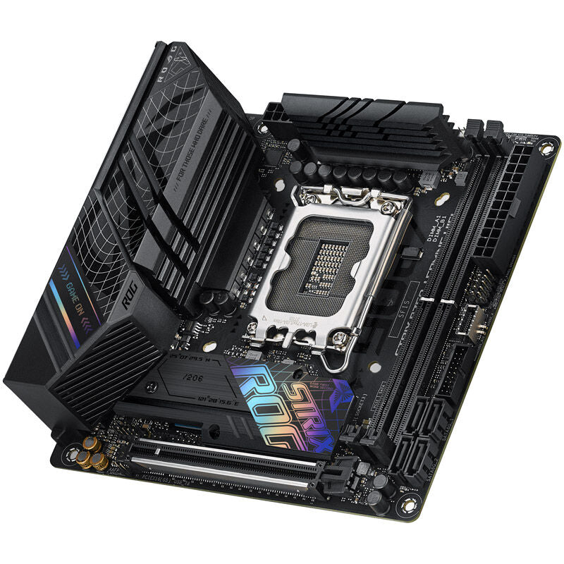 Nærbilde av USB-porter på ASUS ROG Strix B760-I Gaming WiFi