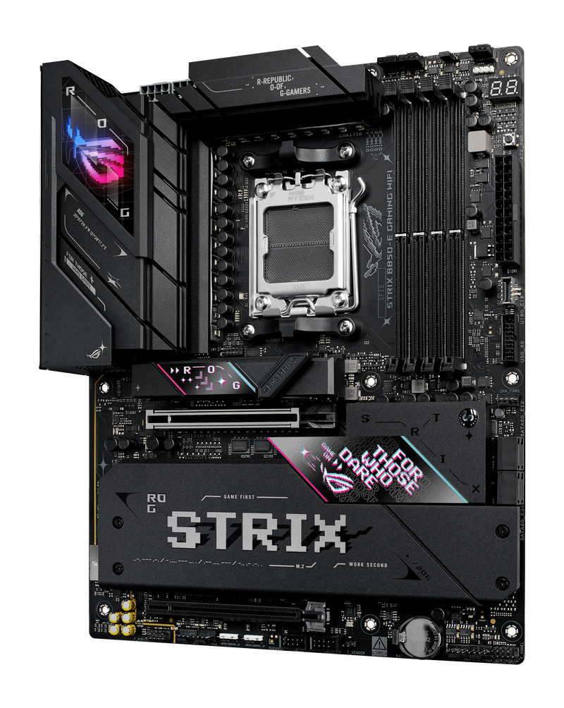 Detalj av ASUS ROG Strix B850-E Gaming WiFi hovedkort PCIe-porter