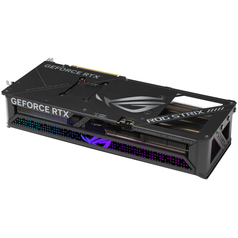 Nærbilde av ASUS ROG Strix RTX 5070 Ti RGB-belysning