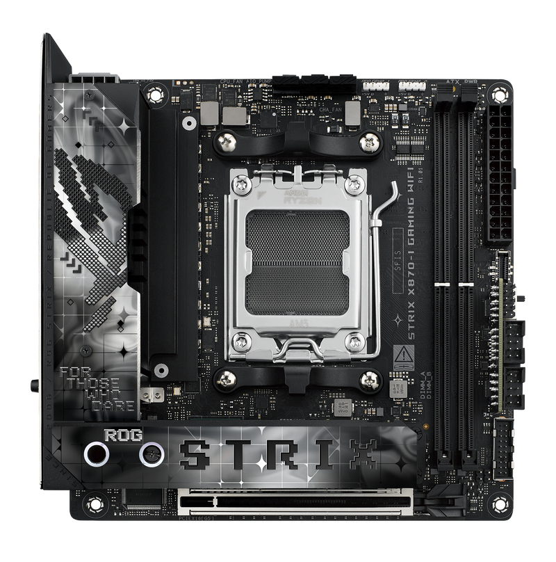 Detalj av ASUS ROG Strix X870-I Gaming WiFi hovedkort PCIe-porter