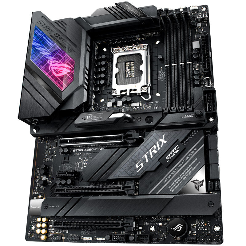Nærbilde av M.2-spor på ASUS ROG Strix Z690-E Gaming WiFi hovedkort